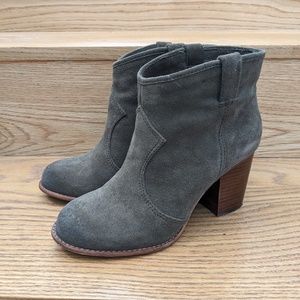 Splendid "Lakota" Gray Suede Ankle Booties